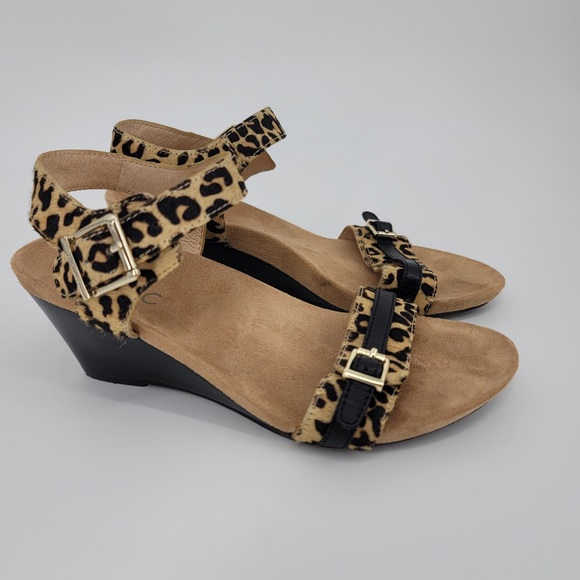Vionic | Shoes | Vionic Animal Print Noble Laurie Open Toe Ankle Strap Sandals Sz 6 | Poshmark